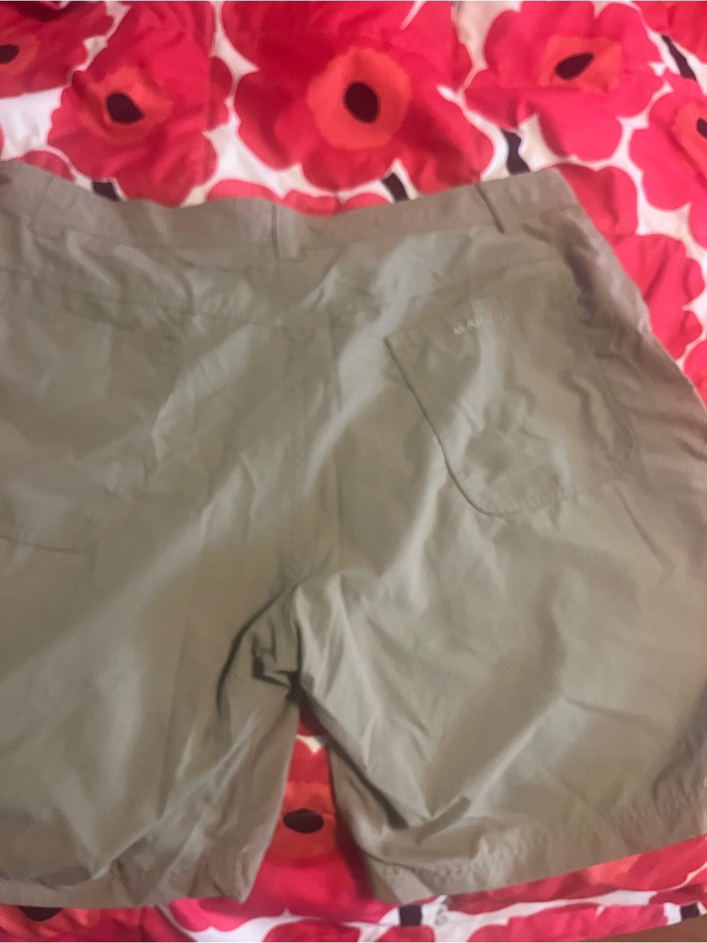 Mammut tan hiking  Outdoor Shorts with Red Logo Patch - Picture 5 of 6